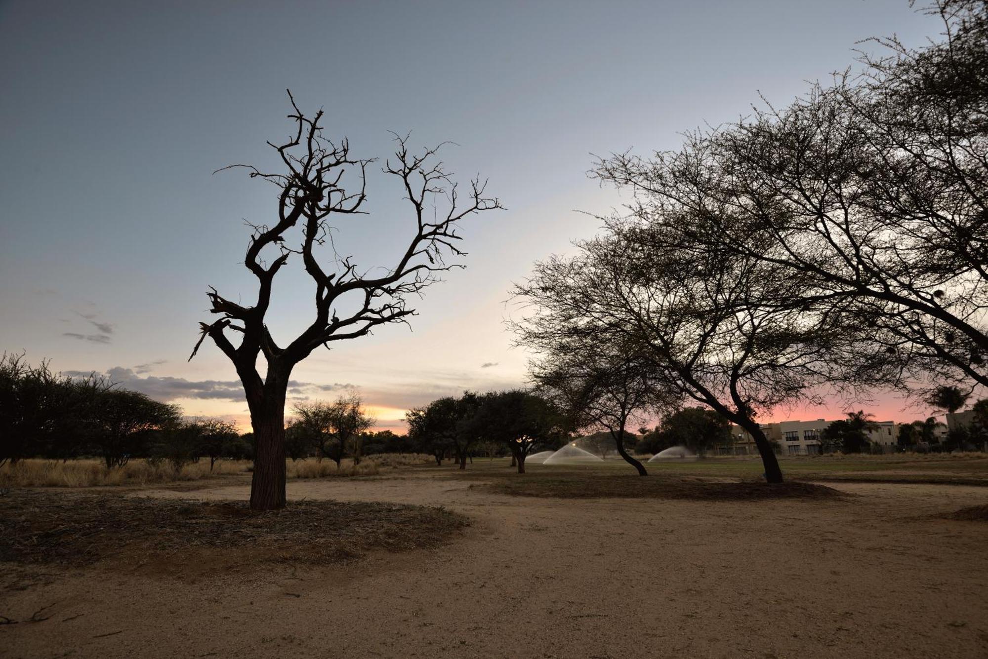 Windhoek Country Club Resort Exterior photo