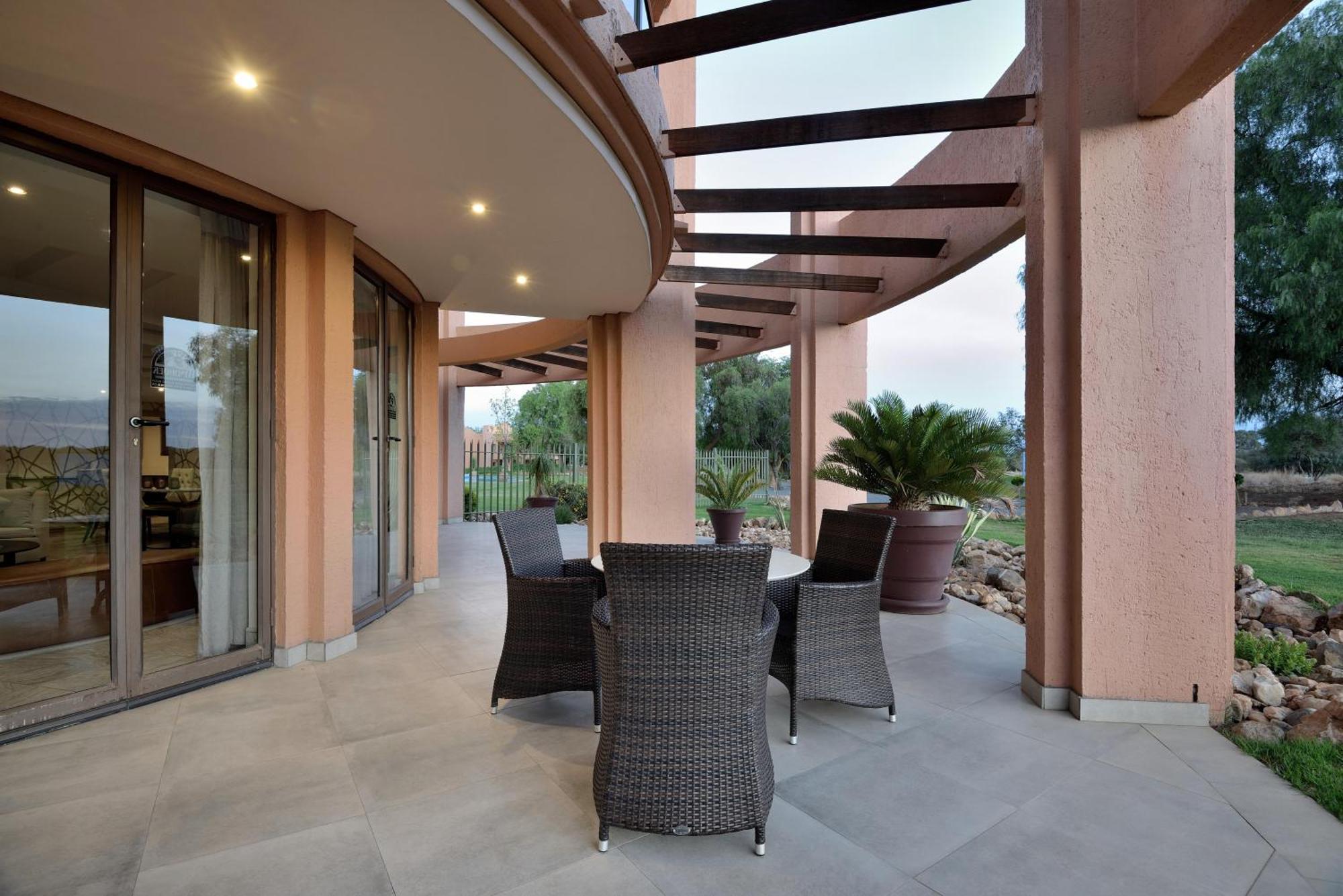 Windhoek Country Club Resort Exterior photo
